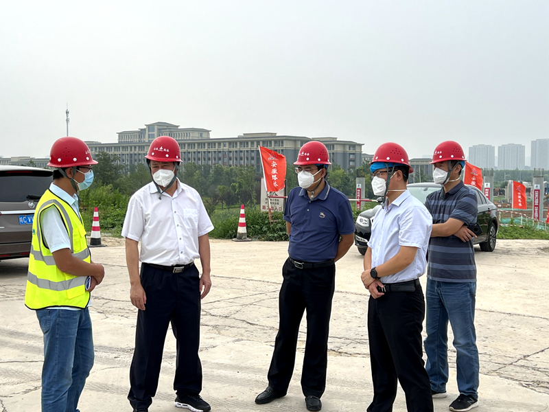 蚌埠市委常委、市委秘書長(zhǎng)、懷遠(yuǎn)縣委書記王慶武到G206-03標(biāo)項(xiàng)目調(diào)研指導(dǎo)工作